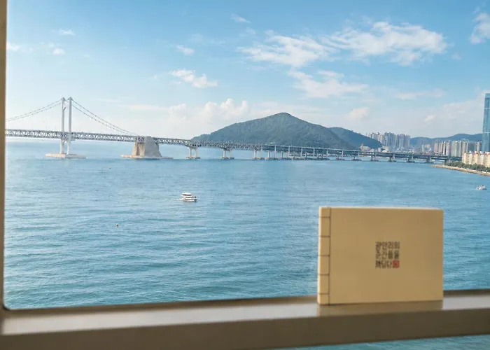 Maru * Busan